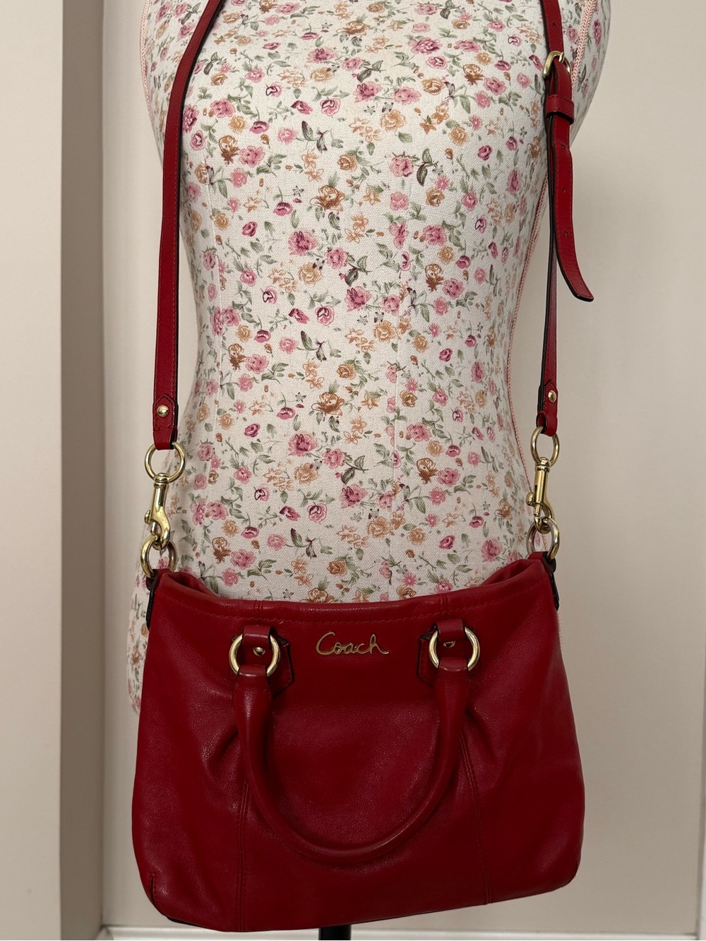 Y2K Vintage Coach Red Leather Satchel with Gold Hardware and Detachable Strap